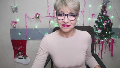 EllaBonito online show from January 12, 6:28 am