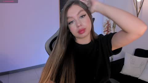 EllaClark online show from December 9, 6:57 pm