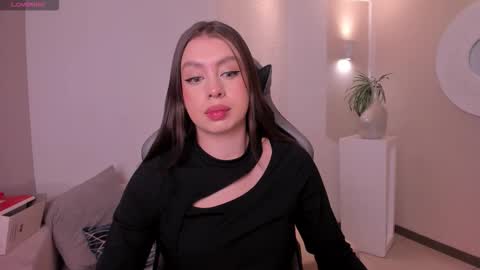 EllaClark online show from September 8, 7:02 pm