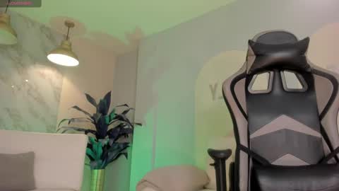 EllaClark online show from March 8, 6:35 pm