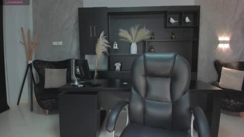 EllaClark online show from February 16, 11:27 am