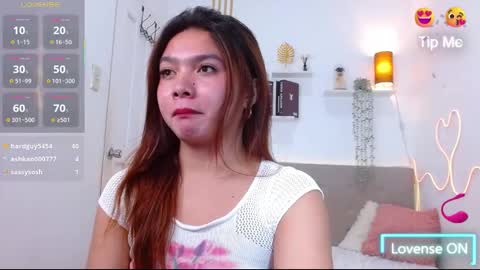 Snapshot of ellah_raj chatting on October 14, 5:15 pm ELLAH online show from October 14, 5:15 pm