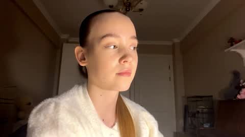 Ella online show from September 16, 3:31 pm