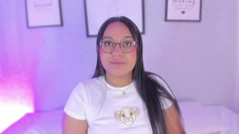 Ella online show from December 21, 4:30 am