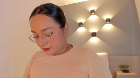 Ella online show from October 21, 12:20 pm