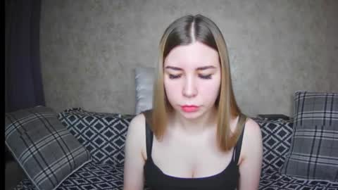 EllaNuar online show from December 11, 2:09 am
