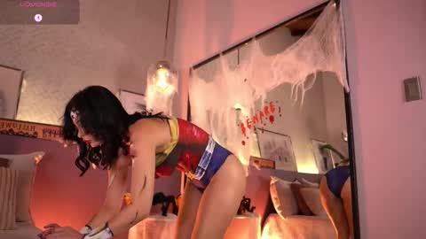 Snapshot of ellediane chatting on October 20, 12:24 am Elle Diane online show from October 20, 12:24 am