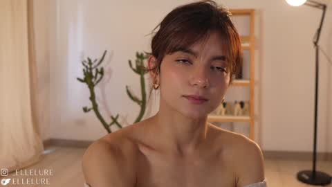 Linda Restrepo online show from January 29, 9:50 pm