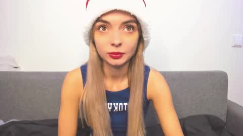 ellen_flow online show from December 20, 9:11 am
