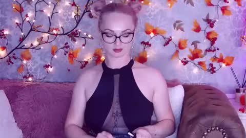 Elliana online show from September 12, 8:34 am