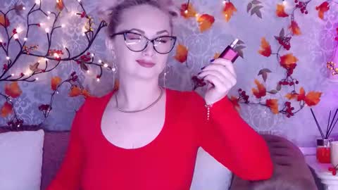 Elliana online show from October 1, 2:27 am