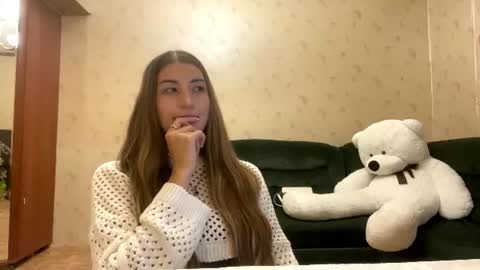 elliaudirsch online show from July 14, 6:01 pm
