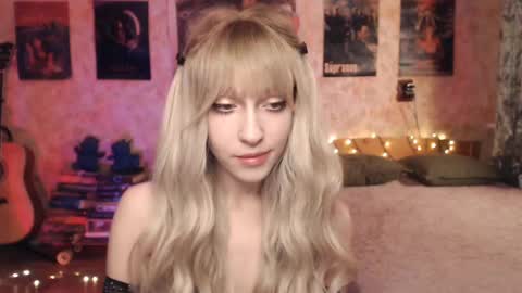 ellie_friendly online show from January 20, 11:10 pm