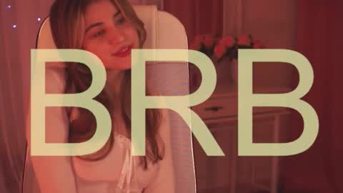 Snapshot of elliecutes chatting on October 26, 8:54 am elliecutes online show from October 26, 8:54 am