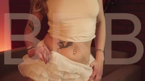 elliecutes online show from March 28, 8:36 am