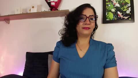 elliee1 online show from March 19, 12:09 pm