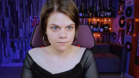 Snapshot of elliemurler chatting on October 9, 10:30 am elliemurler online show from October 9, 10:30 am