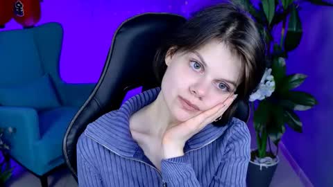 Snapshot of elliemurler chatting on September 17, 9:18 am elliemurler online show from September 17, 9:18 am