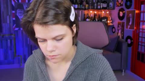 Snapshot of elliemurler chatting on September 25, 9:19 am elliemurler online show from September 25, 9:19 am