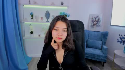 ellievensda online show from September 28, 11:48 am