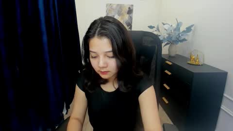 ellievensda online show from September 16, 8:06 pm