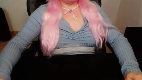 Elly online show from March 28, 8:08 pm