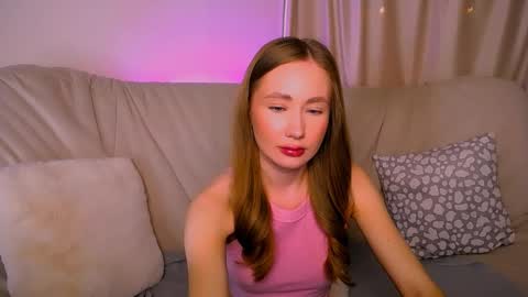  Elly  online show from March 17, 3:32 am