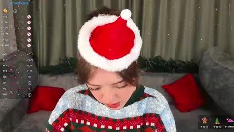 Elly online show from December 9, 1:45 pm