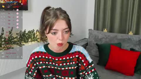 Elly online show from December 11, 1:39 pm