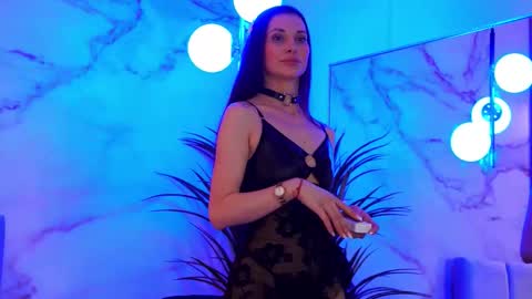 Elly online show from February 26, 8:41 pm