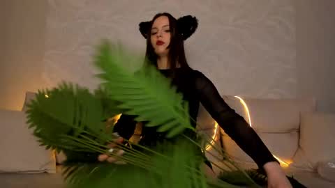 ellymoneyz online show from April 30, 3:39 pm