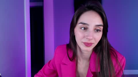 Im online Fri Sun Mon Tue Thu Fri Sat3 from 1000 online show from December 16, 9:57 am