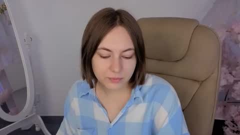 Snapshot of elma_lily chatting on September 28, 6:42 am elma_lily online show from September 28, 6:42 am