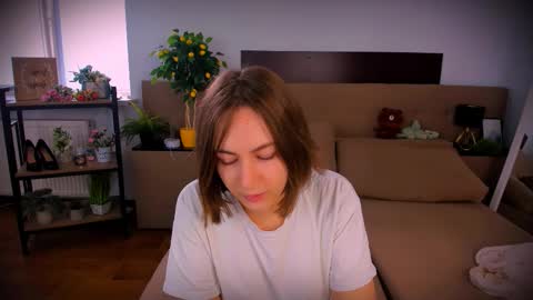 Snapshot of elma_lily chatting on October 30, 7:11 am elma_lily online show from October 30, 7:11 am