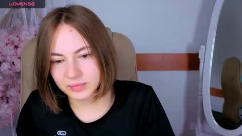 Snapshot of elma_lily chatting on October 24, 6:53 am elma_lily online show from October 24, 6:53 am