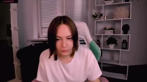 Snapshot of elma_lily chatting on October 16, 5:43 am elma_lily online show from October 16, 5:43 am