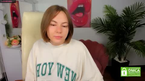 Snapshot of elma_lily chatting on October 5, 7:24 am elma_lily online show from October 5, 7:24 am