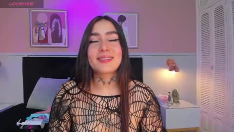 Elodie  online show from October 3, 1:27 pm