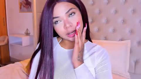 Snapshot of eloisa_cleavage_ chatting on September 23, 10:13 am Maya online show from September 23, 10:13 am