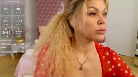 eloise_by online show from June 16, 12:17 pm