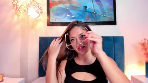 Snapshot of eloisequinn chatting on October 21, 1:26 pm EloiseQuinn online show from October 21, 1:26 pm