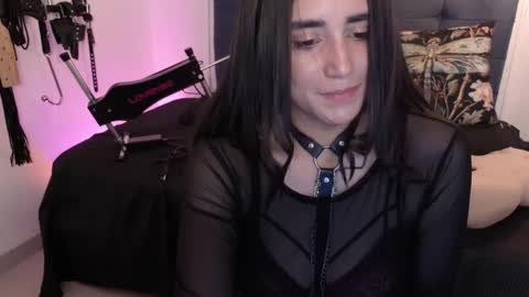 ELOWEN online show from September 12, 8:05 pm