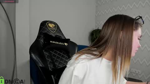 elsa_carterr online show from November 19, 2:06 pm