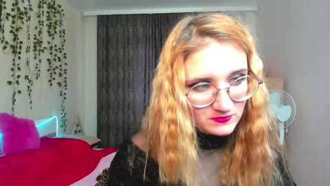 Elsa  online show from December 2, 8:59 am