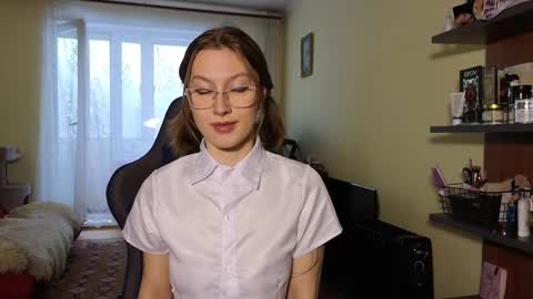 Snapshot of elsaangel chatting on December 4, 6:11 am elsaangel online show from December 4, 6:11 am