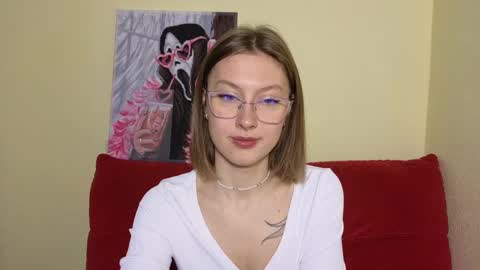 Snapshot of elsaangel chatting on December 5, 3:15 am elsaangel online show from December 5, 3:15 am