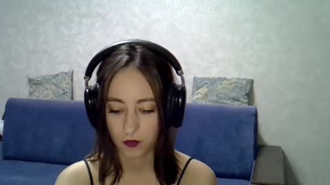 elvinacaraway online show from October 21, 8:51 am