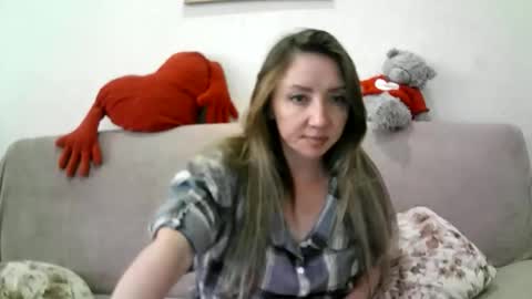 Snapshot of elvinasweet chatting on September 19, 6:12 am ElvinaSweet online show from September 19, 6:12 am