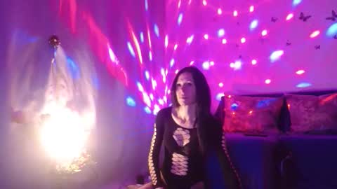 Elisa online show from November 21, 7:38 pm