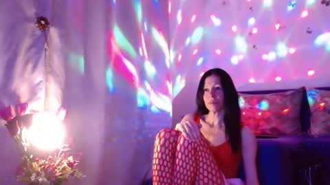 Elisa online show from March 14, 11:39 pm